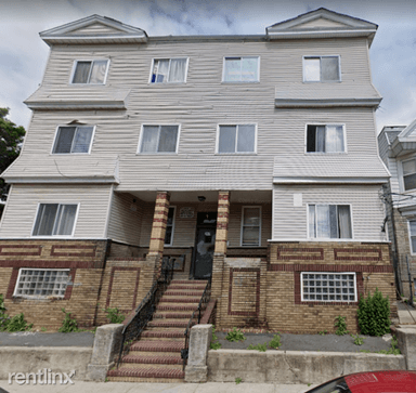 Main picture of 75 Ellis Ave