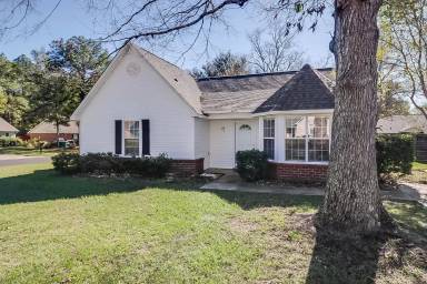 Main picture of 14155 Poplar Ct