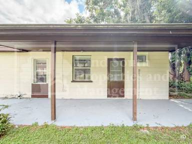 Main picture of 1030 Lakewood Ct