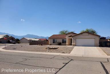 Main picture of 2162 Manhattan Pl