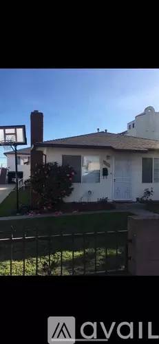 Main picture of 4380 W 136th St