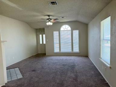 Main picture of 2213 Schwald Rd