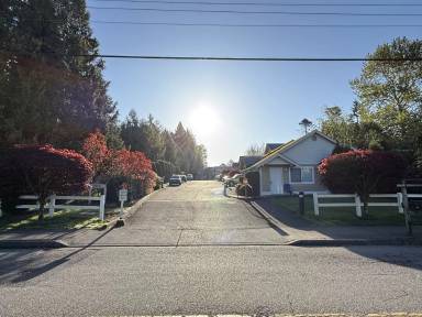 Main picture of 1619 127th Ave NE