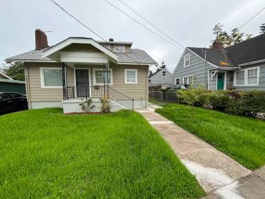 Main picture of 3316 NE 71st Ave