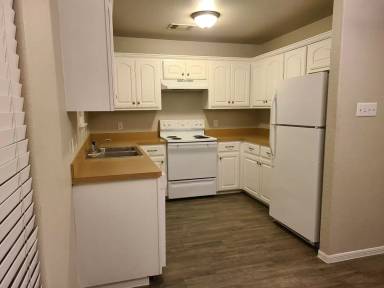 Main picture of 750 Fallen Oak Dr