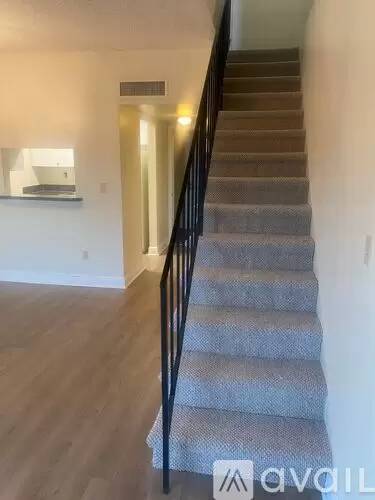 Main picture of 1355 W 53rd St