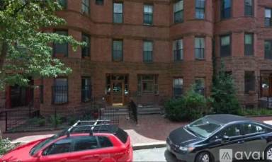 Main picture of 90 Saint Botolph St