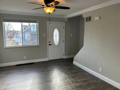 Main picture of 6307 Marquette Ave