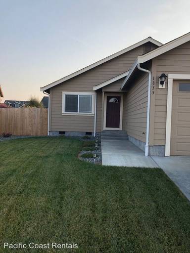 Main picture of 1835 Linda Way