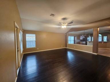 Main picture of 319 Riata