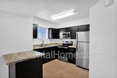 Main picture of 1712 E Pepper Cir