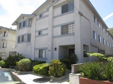 Main picture of 4452 W 134th St
