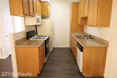 Main picture of Coral Palms Condominiums