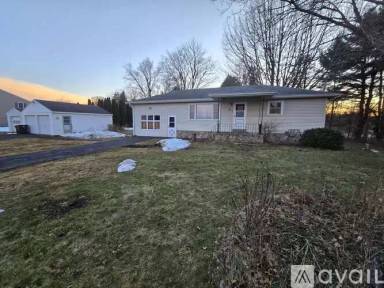 Main picture of 15 Ten Eyck Ave