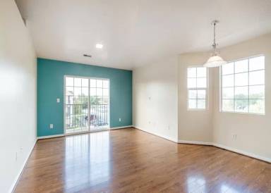 Main picture of 1645 W Vivante Way