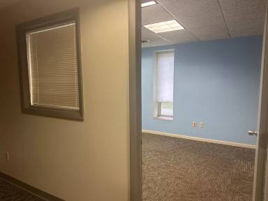 Main picture of 100 Anchor Rd