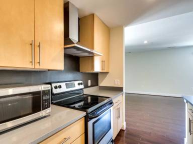 Main picture of 1212 East Apartments