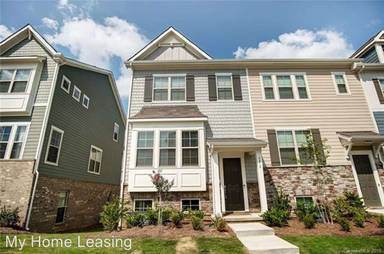 Main picture of 9218 Ainslie Downs St