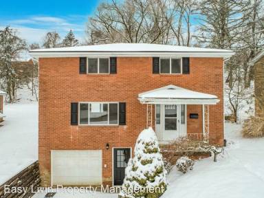 Main picture of 25 Nancy Dr