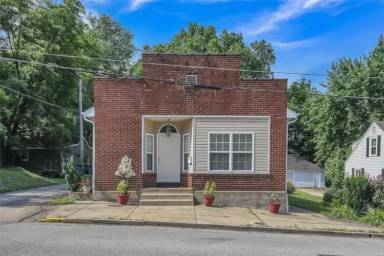 Main picture of 617 Perry St