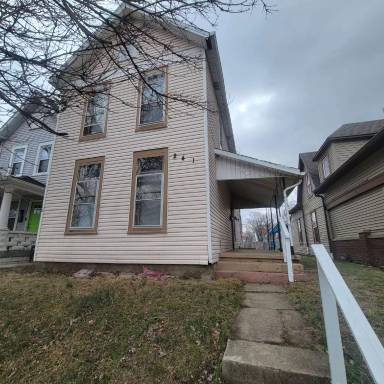 Main picture of 241 N Beville Ave