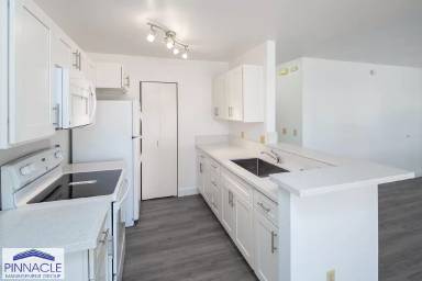 Main picture of 94-640 Lumiaina St