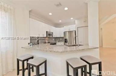 Main picture of 1016 Golden Cane Dr