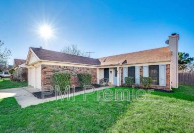 Main picture of 3728 Staghorn Cir S