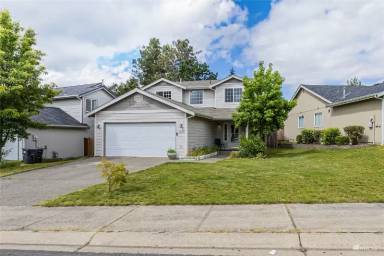 Main picture of 3725 180th St E