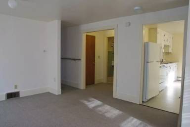 Main picture of 7 Thurlow Ave