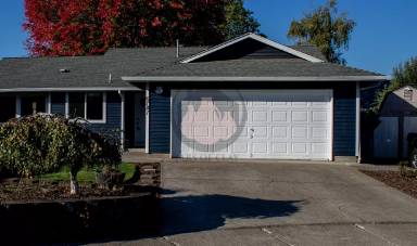 Main picture of 6781 Amy Ln NE