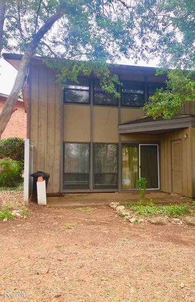 Main picture of 2220 Colony Dr SW