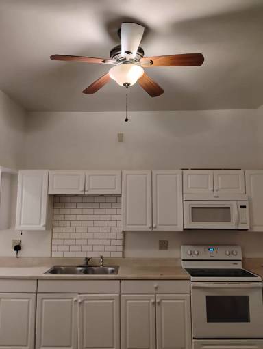 Main picture of 3334 6th Ave