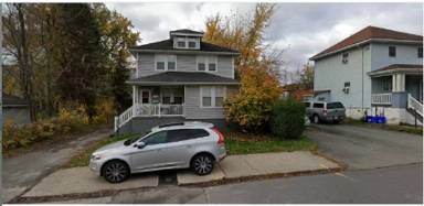 Main picture of 931 Ferdinand St