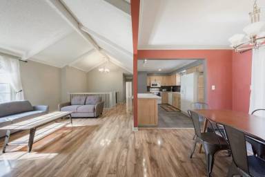 Main picture of 13008 W 102nd Ter