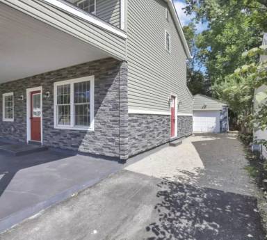 Main picture of 2040 Margaret Ave