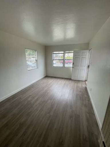 Main picture of 4256 Jewell St