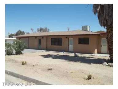 Main picture of 74402 Cottonwood Dr