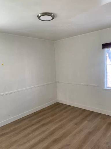 Main picture of 9020 Longden Ave