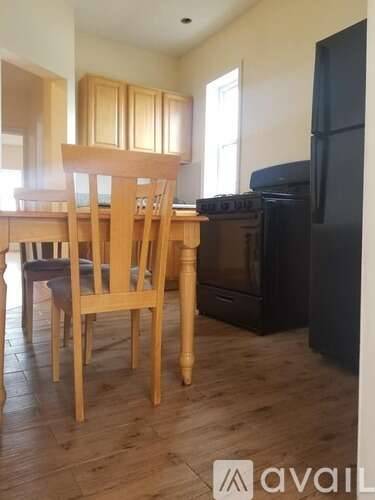 Main picture of 53 Linden St