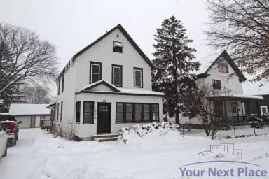 Main picture of 1508 California St NE