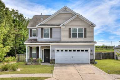 Main picture of 110 Radcliff Dr