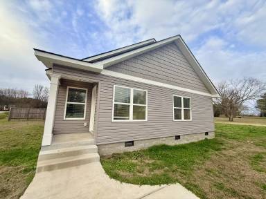 Main picture of 103 Oakwood Meadows Dr