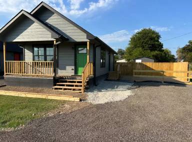 Main picture of 1211 VZ County Road 2141