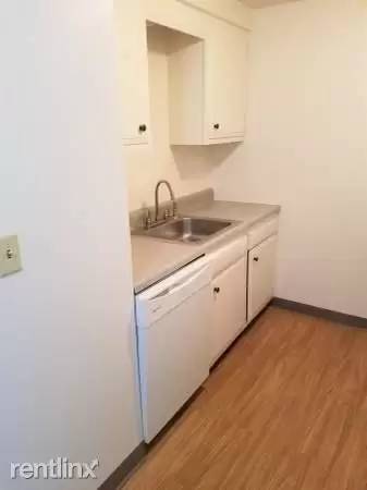 Main picture of 1335 Millersport Hwy