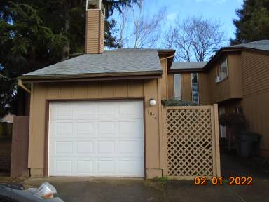 Main picture of 1074-78 46th Pl SE
