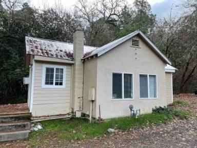 Main picture of 7091 Rogue River Hwy