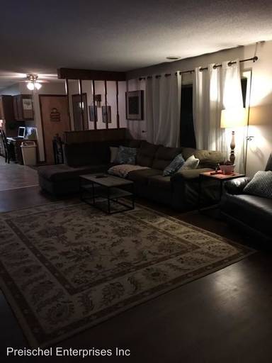 Main picture of 5068 Stewart St