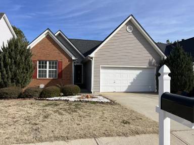 Main picture of 92 Kirkhill Dr