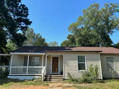 Main picture of 116 W Magnolia St